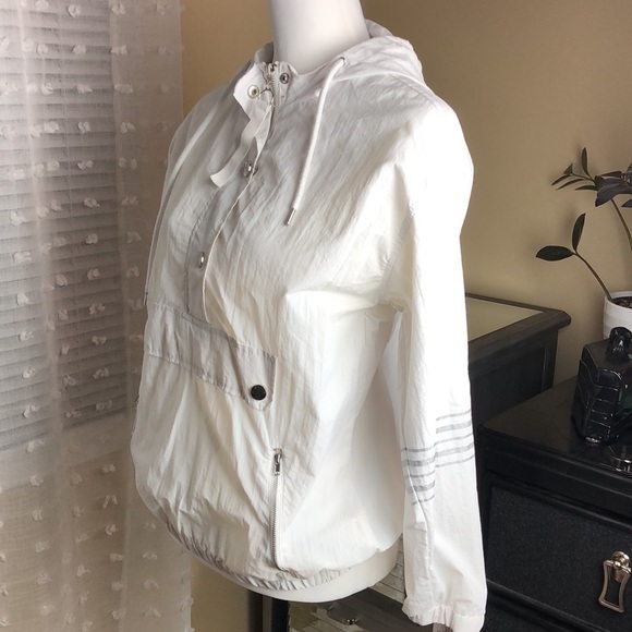 Ashley by 26 International White and Silver Pullover Hooded Windbreaker - Picture 2 of 7